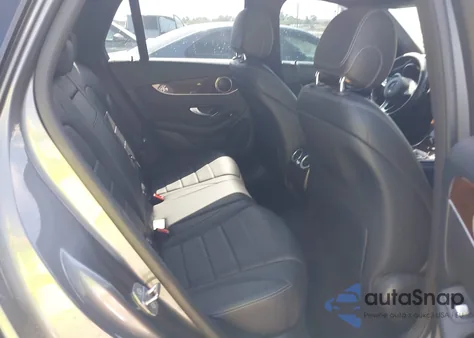 2017 Mercedes-Benz Glc 300 z USA, uszkodzony, nr VIN WDC0G4JBXHF223989